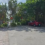 A4 - Endless Summer Rentals - Downtown Apartment Near Park, Ports, And Beach