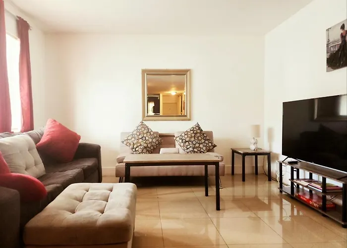 A3 - Endless Summer Vacation Rental - 15 Minutes To Air & Beach & Cruise