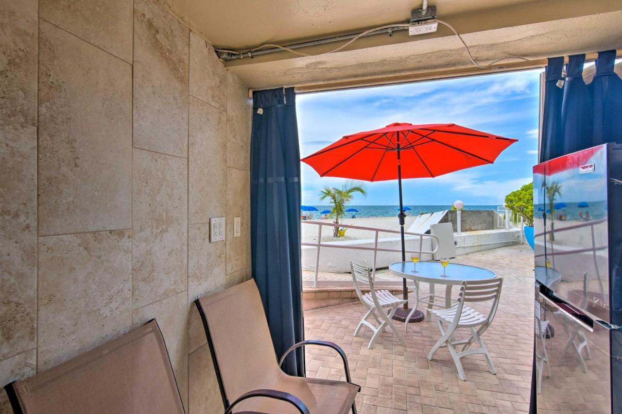 Oceanfront Luxury Renovated Getaway! Apartamento