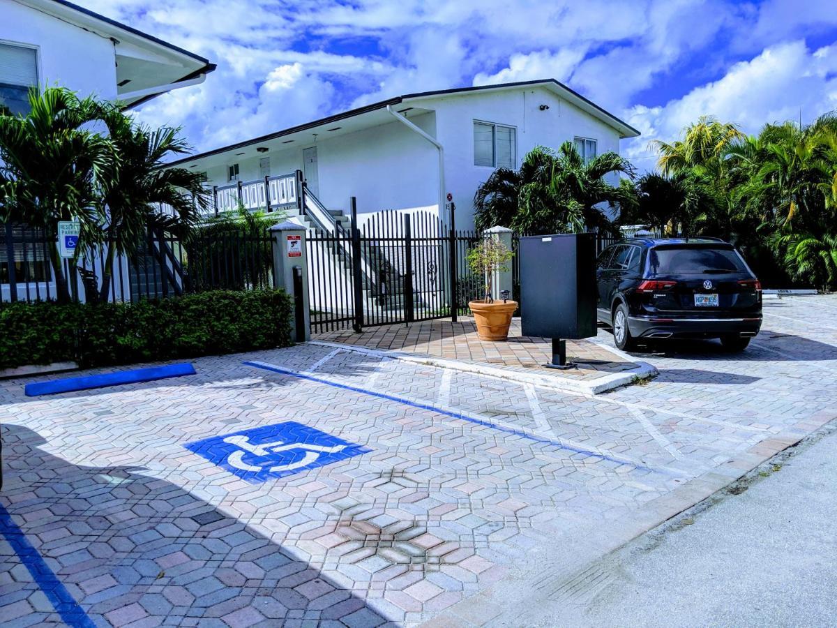 A3 - Endless Summer Vacation - 15 Minutes To Air & Beach & Cruise * Fort Lauderdale