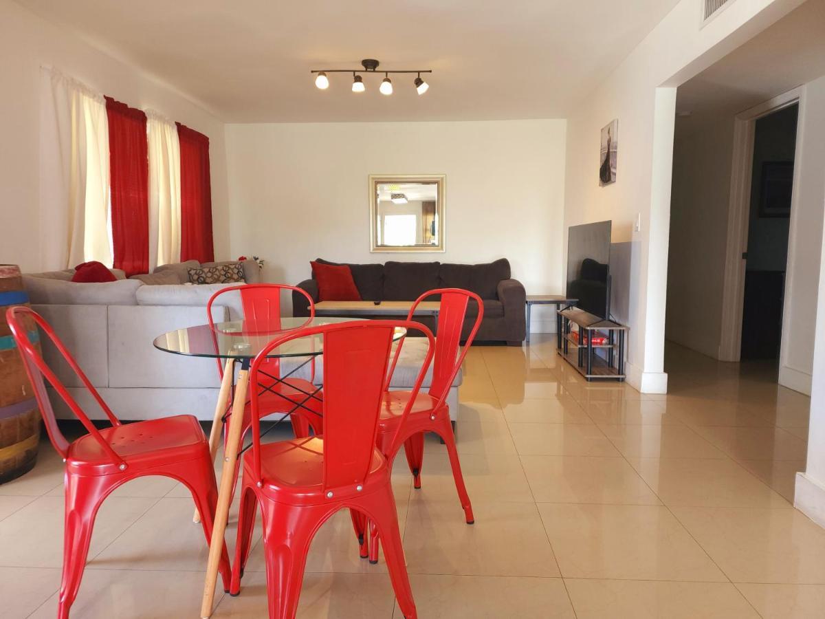 A3 - Endless Summer Vacation - 15 Minutes To Air & Beach & Cruise Apartamento
