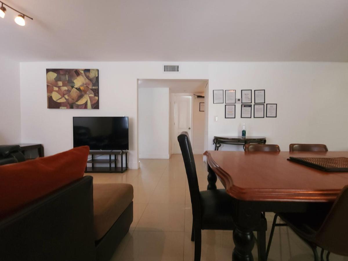 A4 - Endless Summer - Downtown Near Park, Ports, And Beach Apartment *