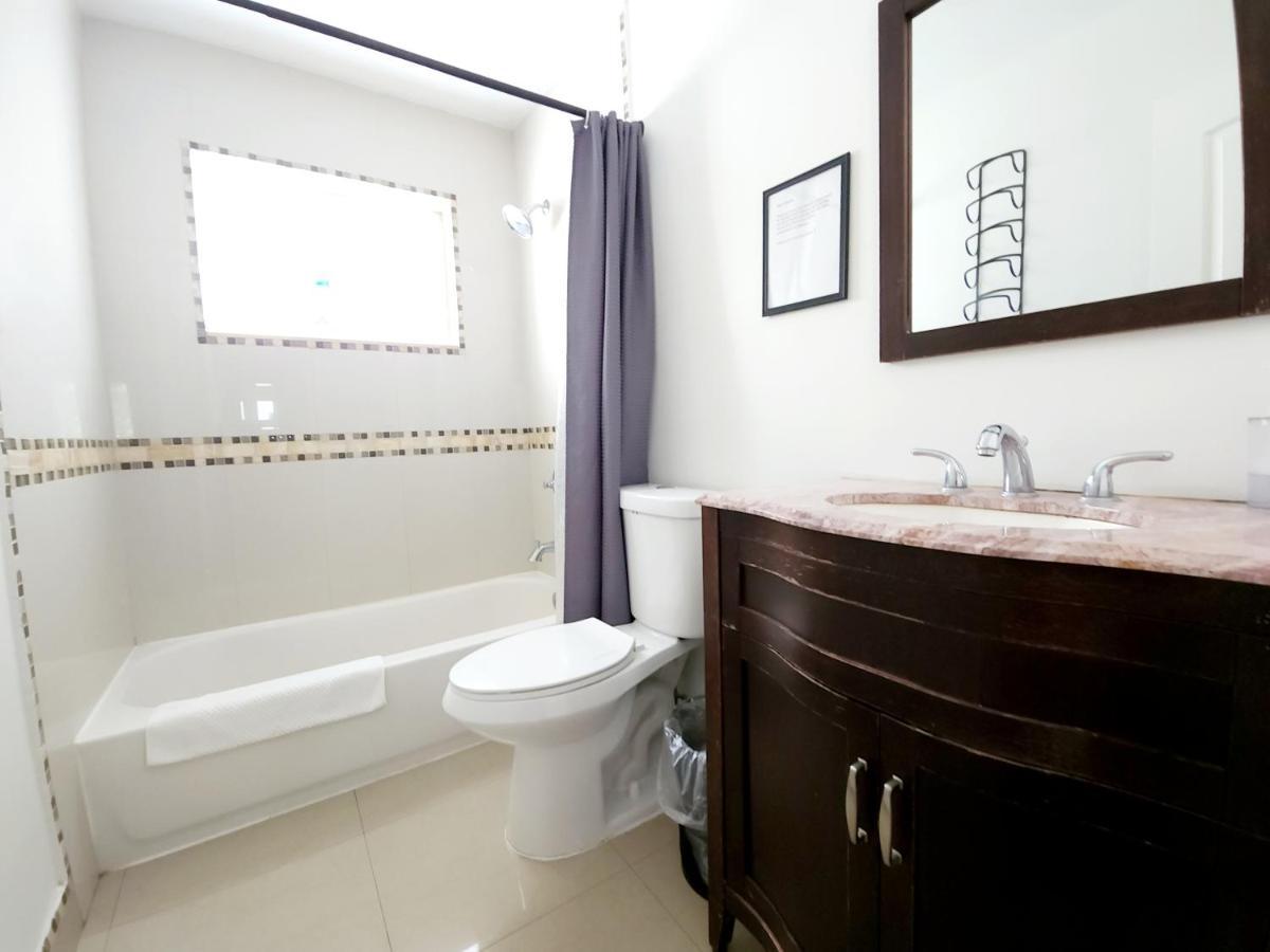 Apartment A4 - Endless Summer - Downtown Near Park, Ports, And Beach Fort Lauderdale