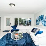 Central Waterfront Villa Salt Wtr Pool Near Beach