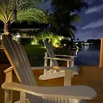 New! Waterfront Heated Pool & Jacuzzi 2 Mi To Beach - Fishing Pier Relaxing Spa & Hammock
