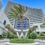 1201 W Residences