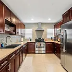 Gorgeous Open Concept 4 Bedroom With Heated Pool And Lounge Area