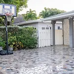 4 Bed/4,5 Bath Beach House Fort Lauderdale