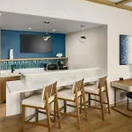 Courtyard By Marriott Oceanside Fort Lauderdale Beach