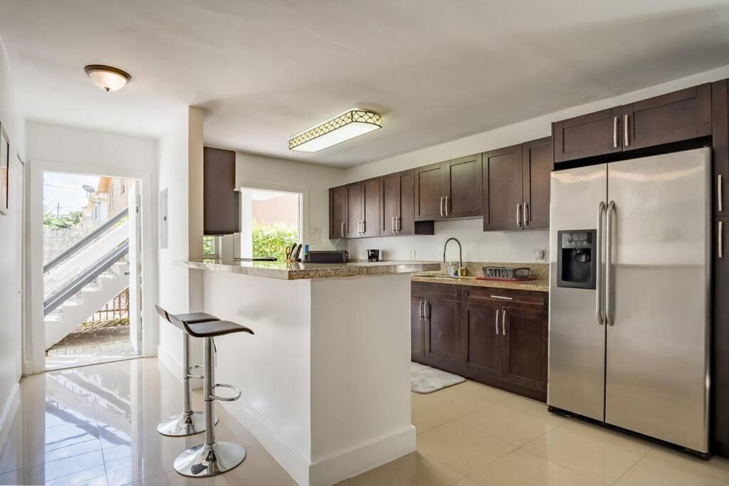 A2 - Endless Summer Vacation - 3 Bedroom Close To Casino Apartment Fort Lauderdale