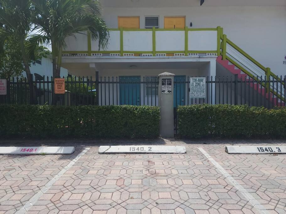 Apartment A2 - Endless Summer Vacation - 3 Bedroom Close To Casino Fort Lauderdale