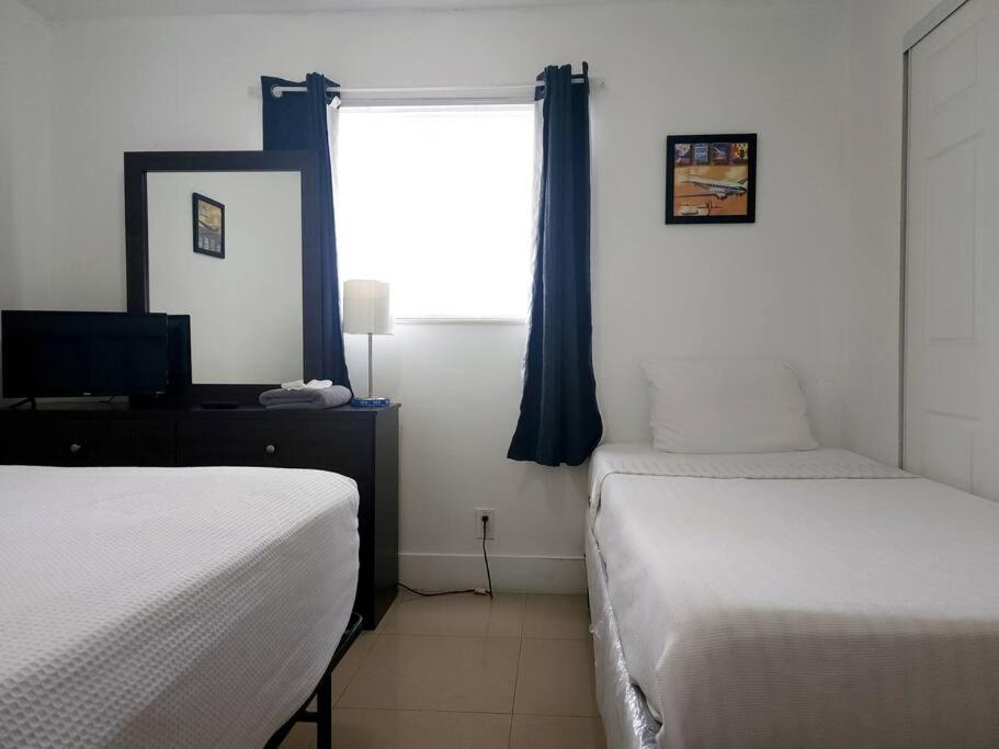 Apartment A2 - Endless Summer Vacation - 3 Bedroom Close To Casino