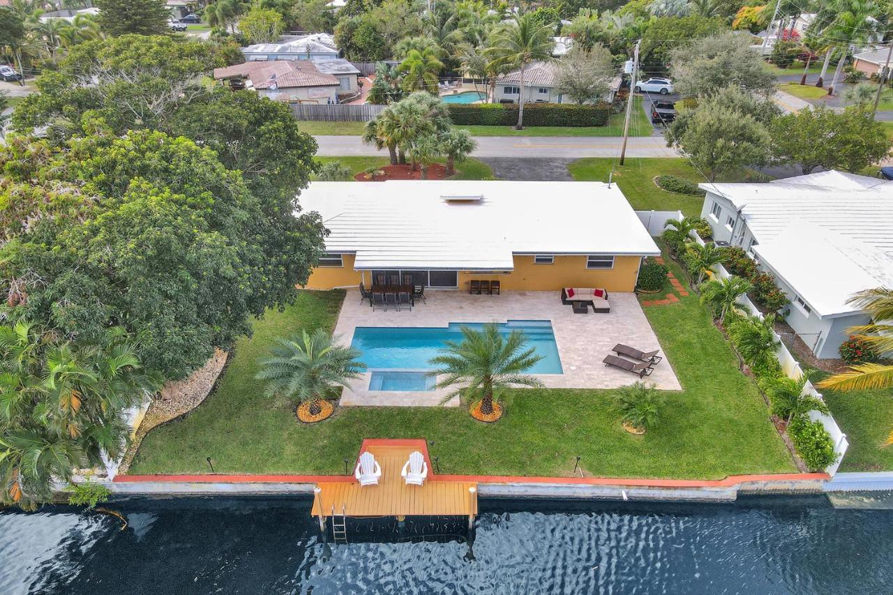 New! Waterfront Heated Pool & Jacuzzi 2 Mi To - Fishing Pier Relaxing & Hammock Fort Lauderdale