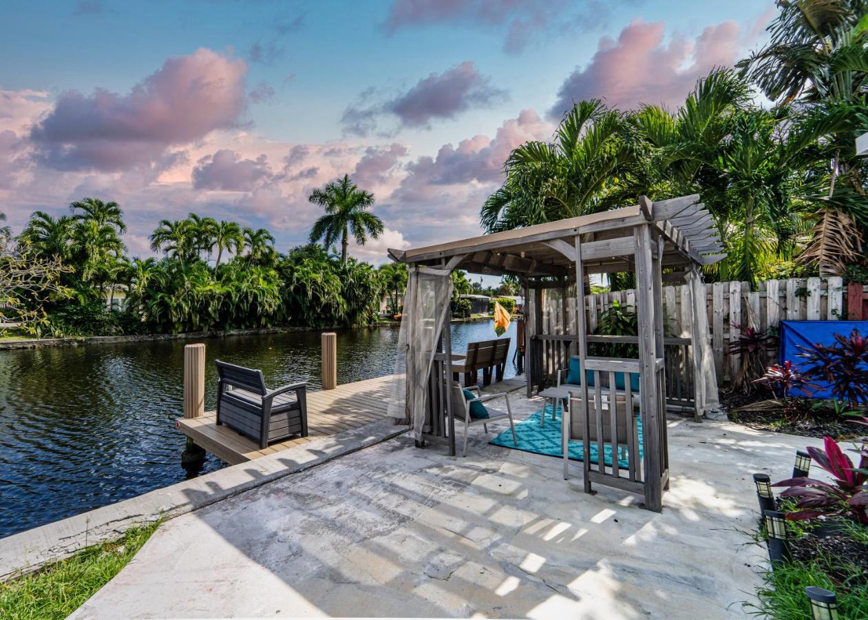 Waterfront Salt Wtr Pool Near Villa *