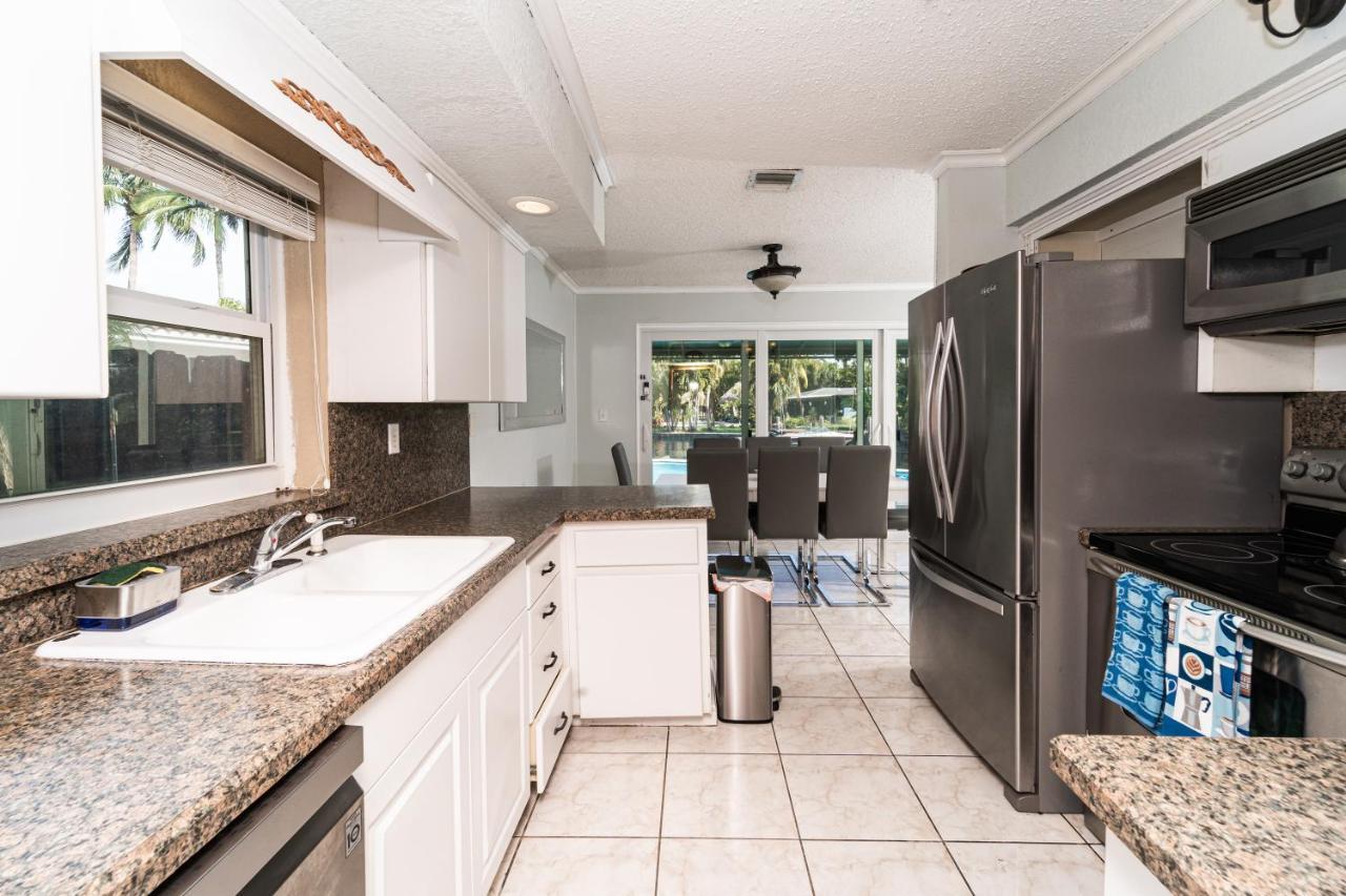 Villa Waterfront Salt Wtr Pool Near *