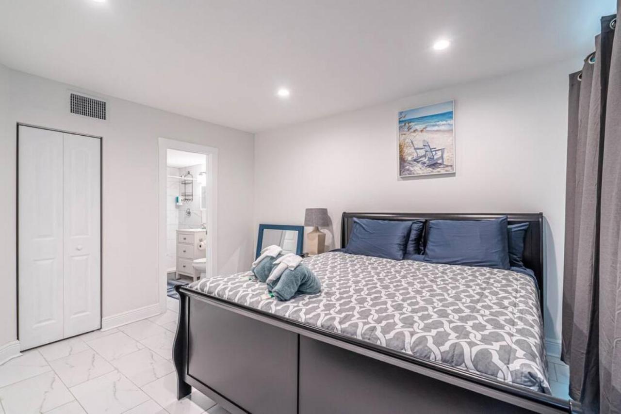 The Purple Pelican Beachfront With Ocean Balcony Unit 3 Holiday home Fort Lauderdale
