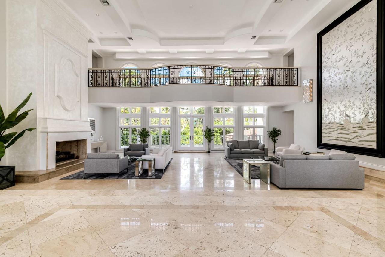 Holiday home Incredible 9 Bedroom 11 Bath Idlewyld Mansion *