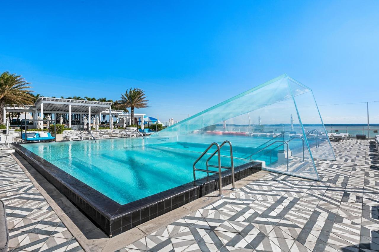 The W Beachfront Oasis Aparthotel Fort Lauderdale