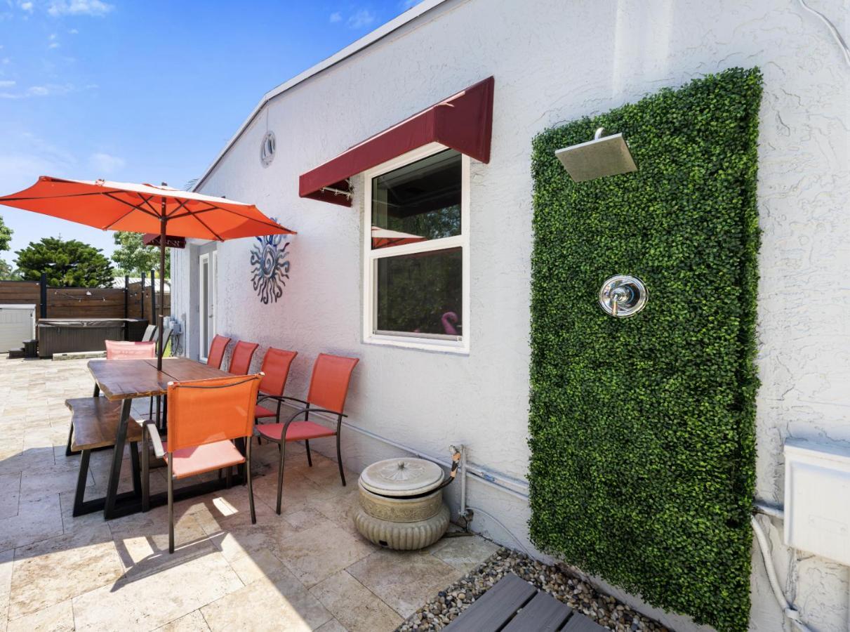 Palms Retreat! Giant Heated Pool-hottub-firepit-5min2beach-pets-ev Chgr * Fort Lauderdale