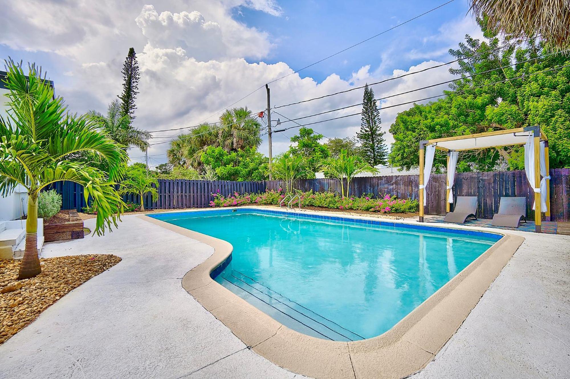 Santorini Pool House Wilton Manors Walk To The Dr Casa de férias