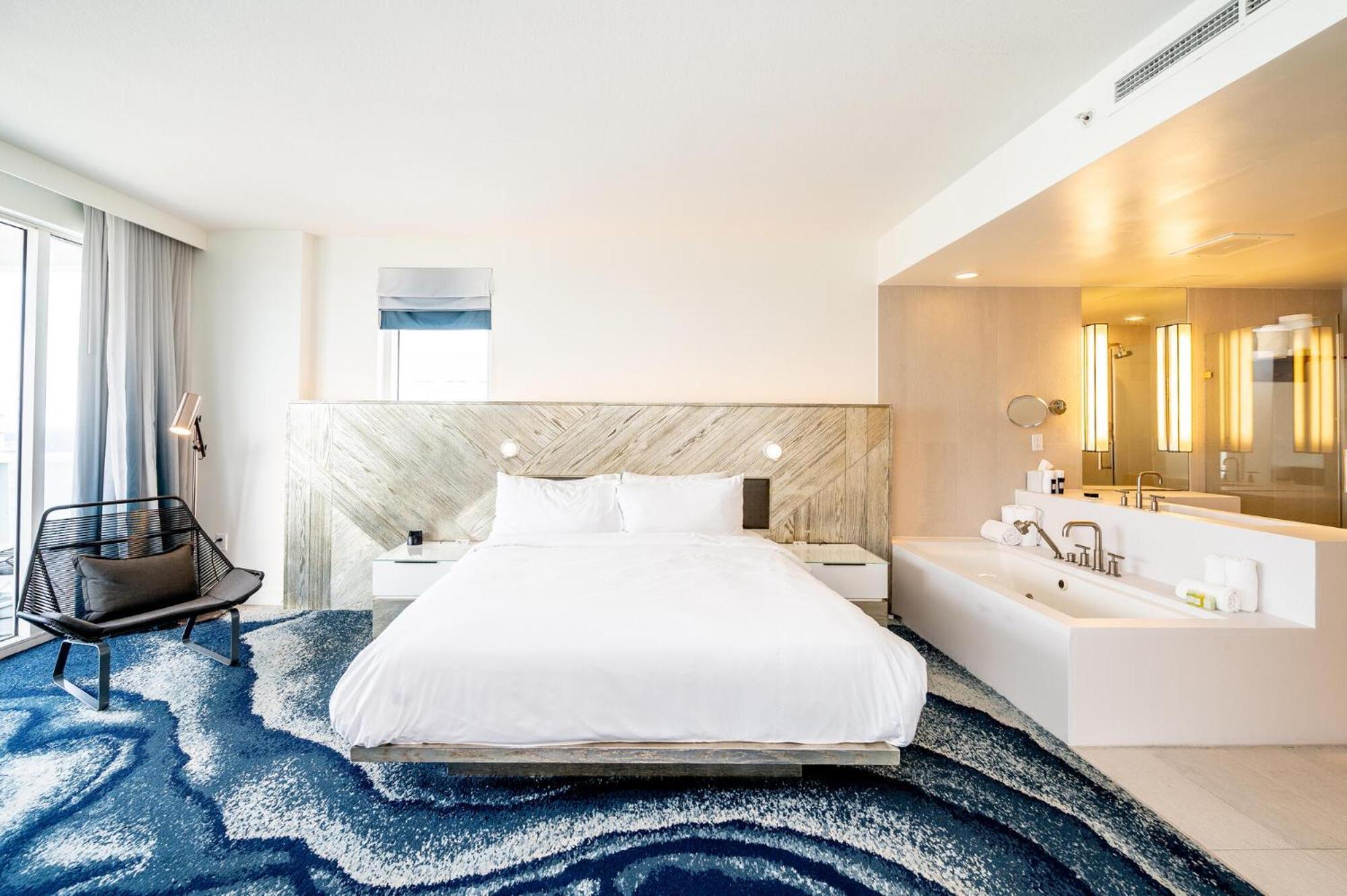 High Floor Luxury 2br 2ba, Sleeps 6, Access - Horizon By Homestakes * Fort Lauderdale