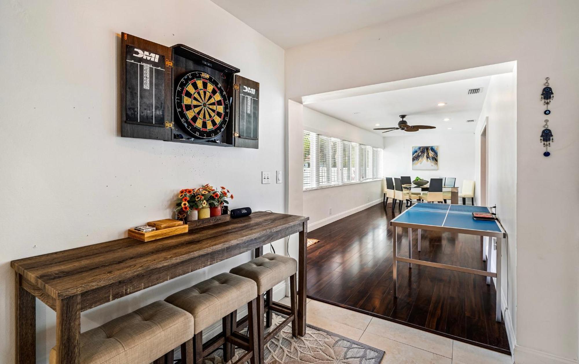 Gorgeous Open Concept 4 Bedroom With Heated Pool And Lounge Area Fort Lauderdale