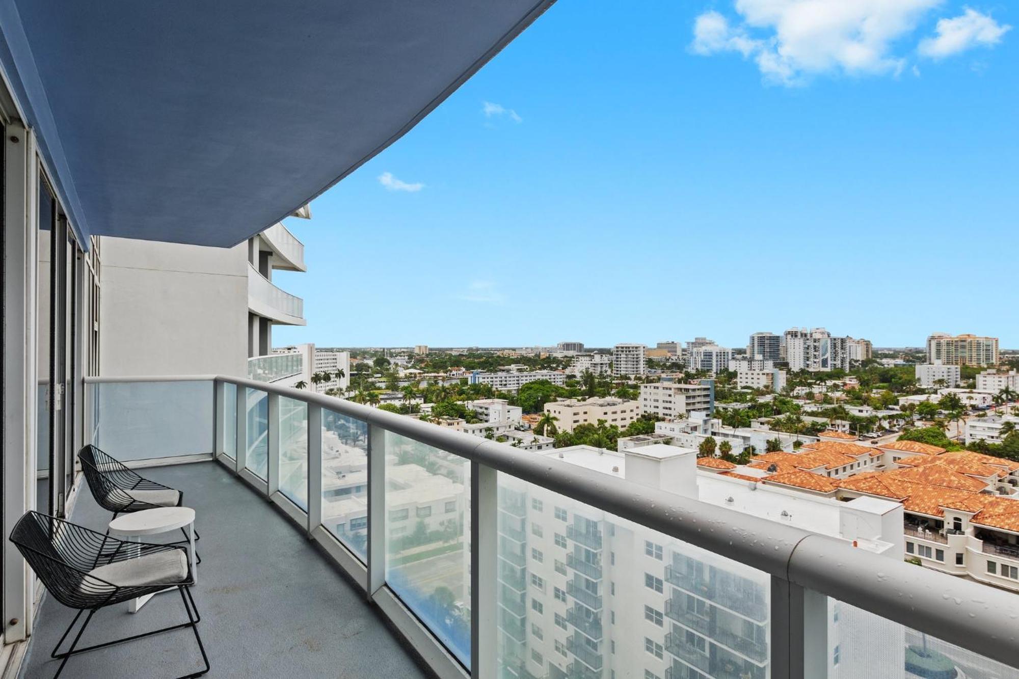 2 Bedroom Luxury With Amenities Apartment Fort Lauderdale