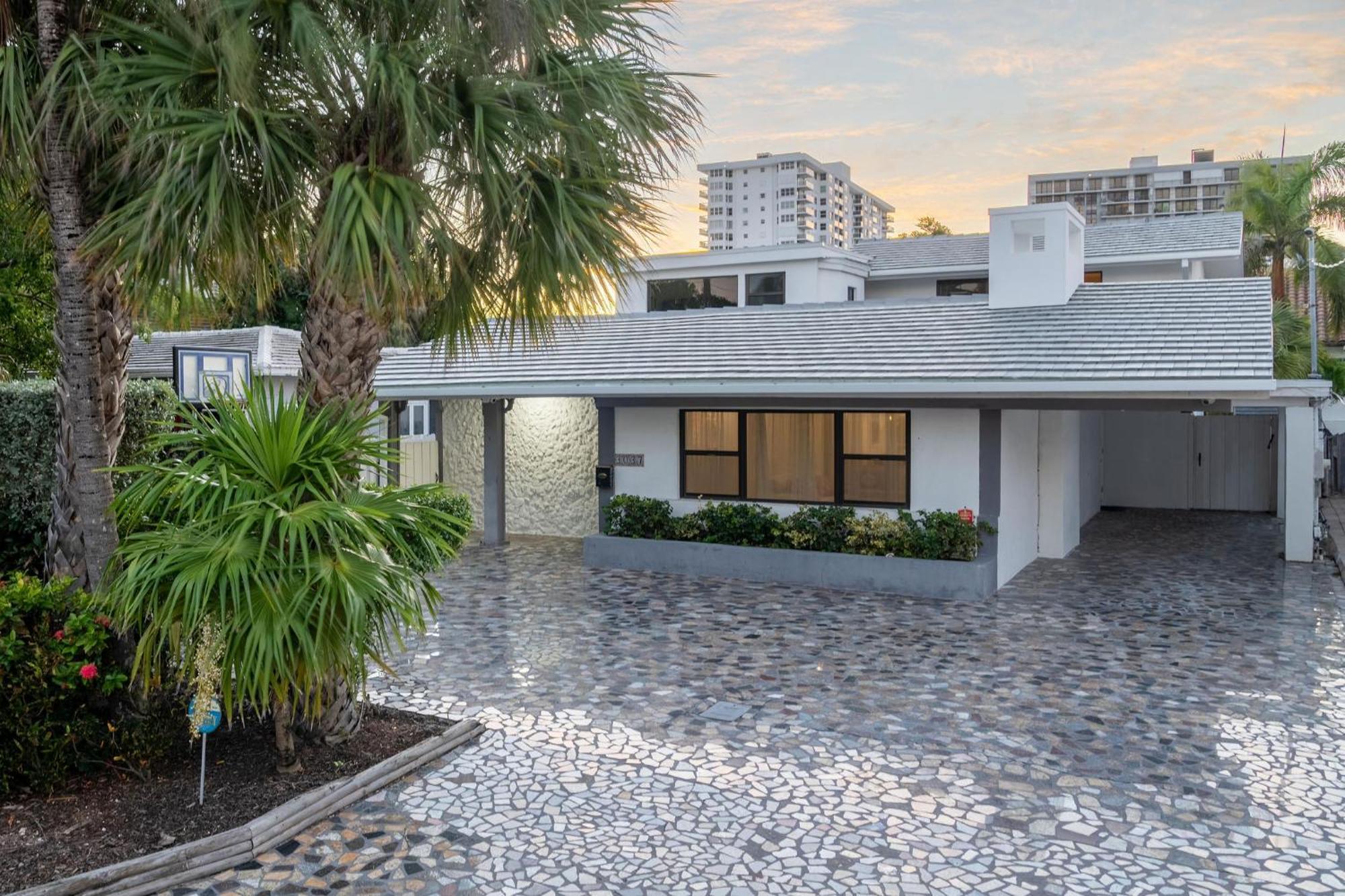 4 Bed/4,5 Bath House Lauderdale *