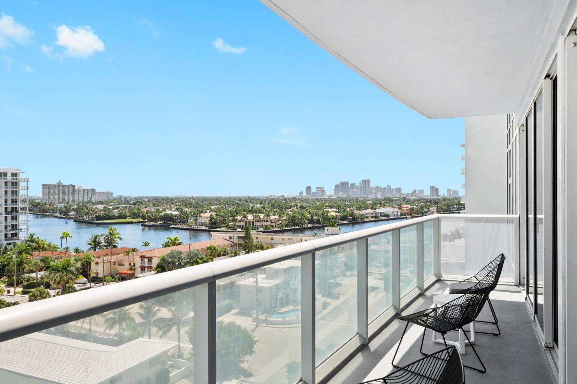 Oceanview Luxury, Access, Sleeps 6 2br 2ba - Vista Mar By Homestakes Apartamento