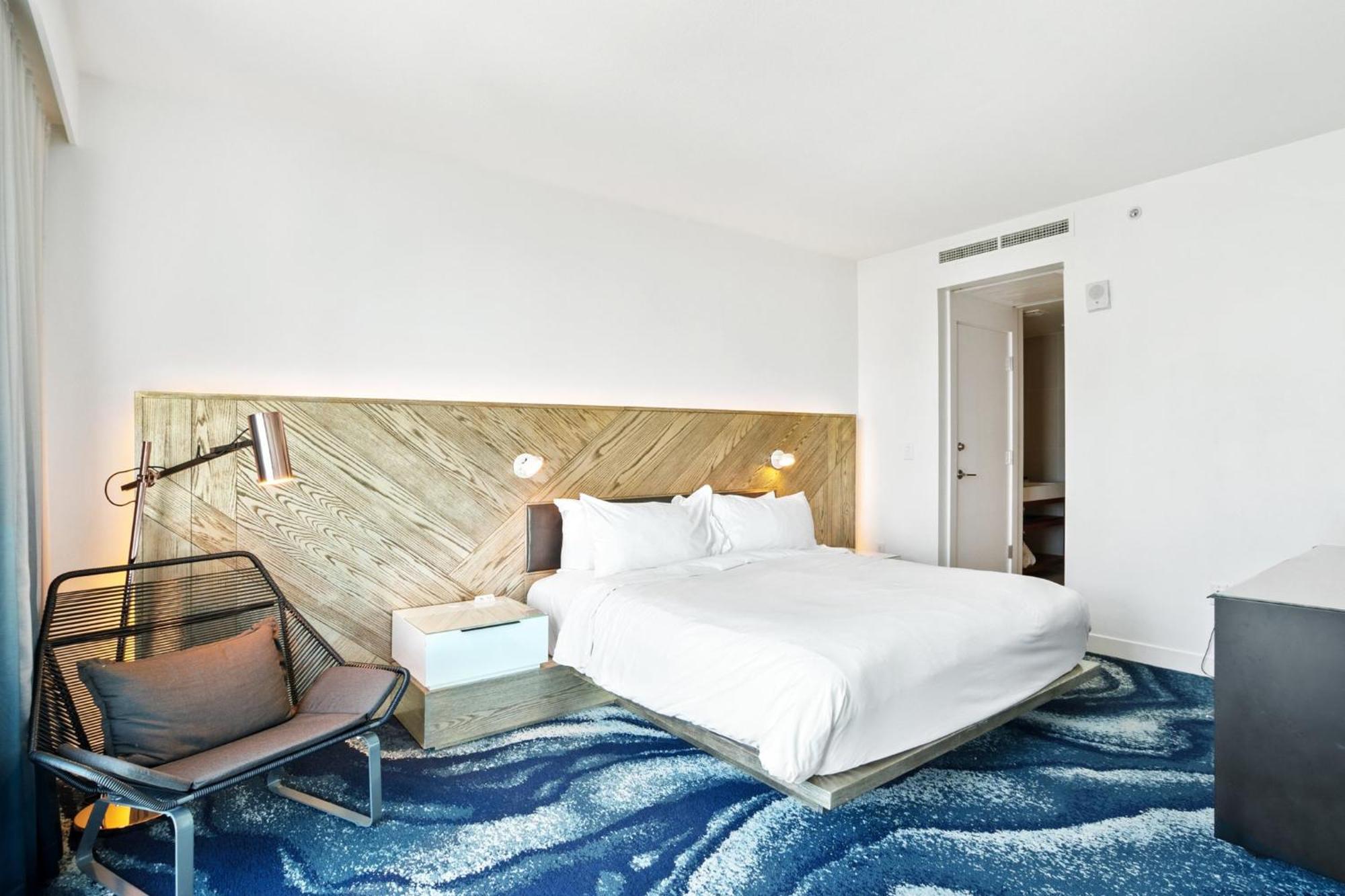 Oceanview Luxury, Access, Sleeps 6 2br 2ba - Vista Mar By Homestakes * Fort Lauderdale