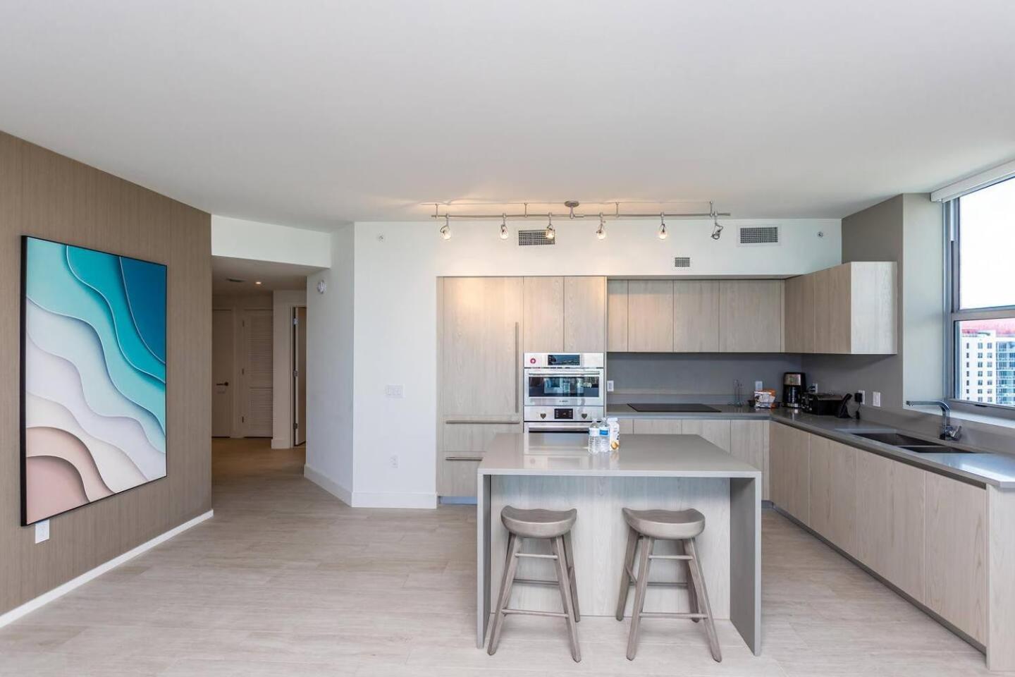Apartment Amazing At H House *