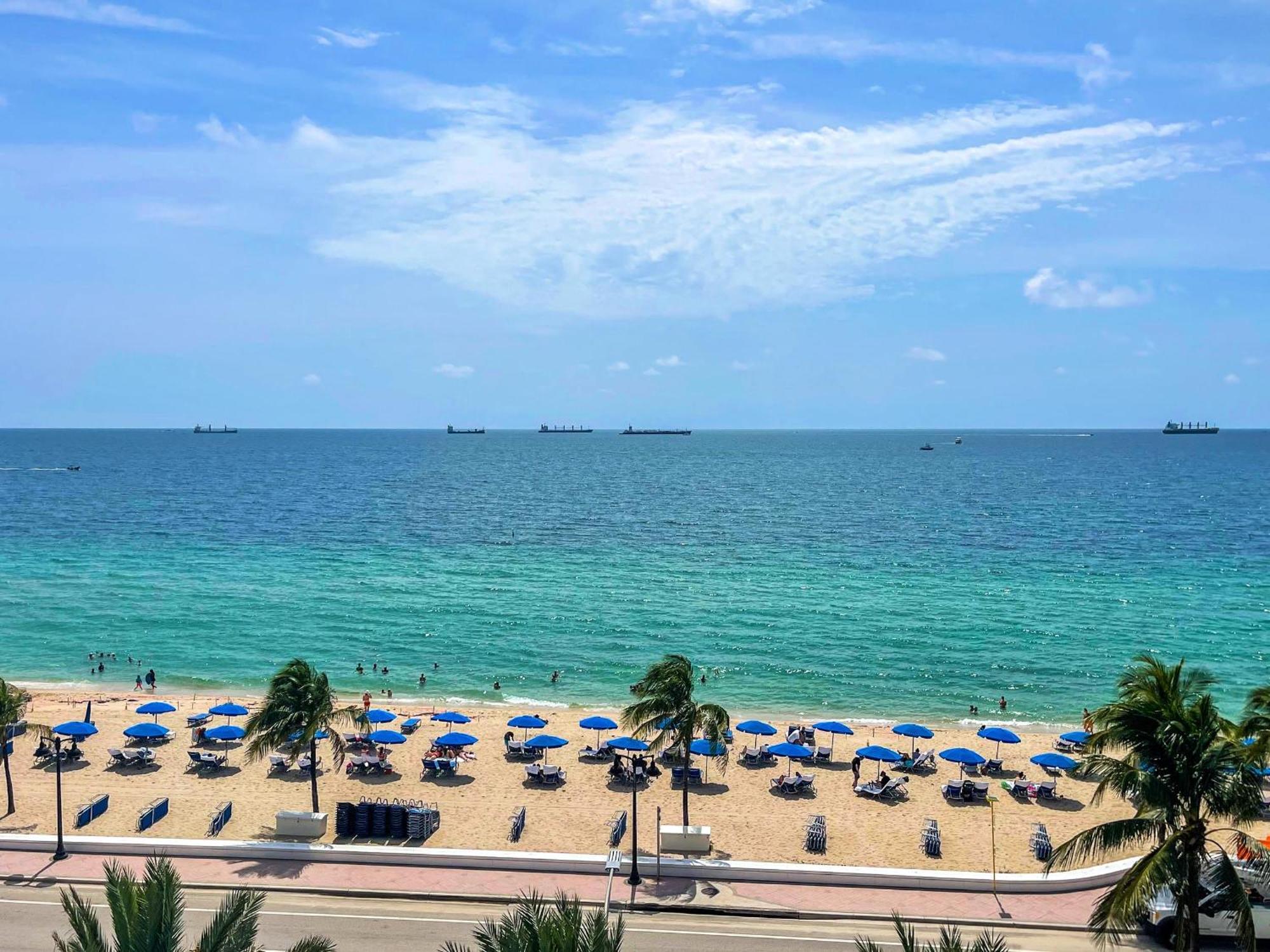 Apartment Last Min Deals! 2br W Resort, Birds Eye View Of It All, Professionally Designed Fort Lauderdale