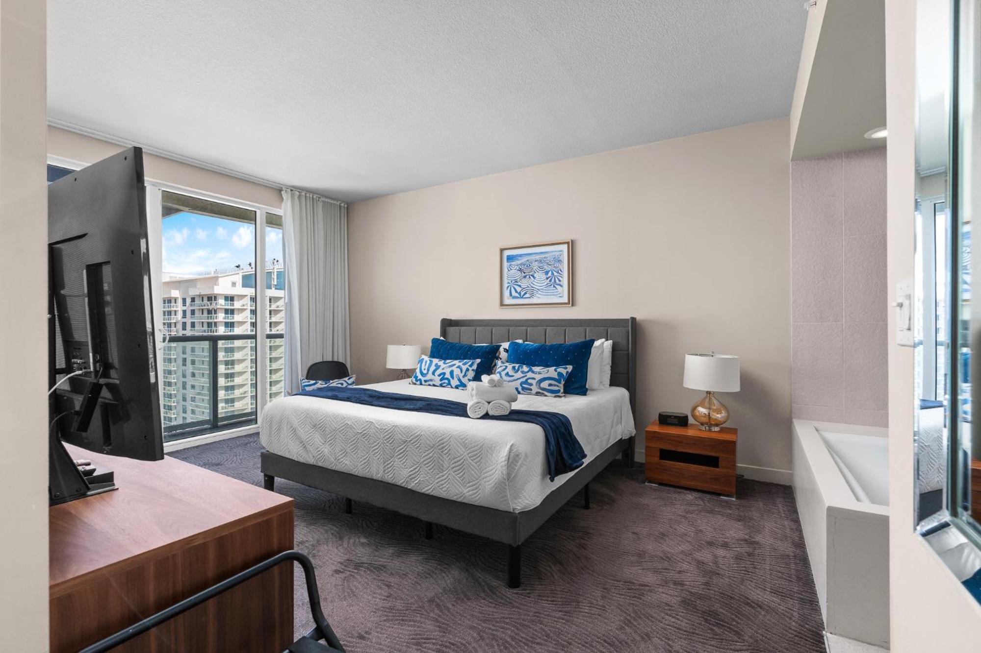 Last Min Deals! 2br W Resort, Birds Eye View Of It All, Professionally Designed Apartment *