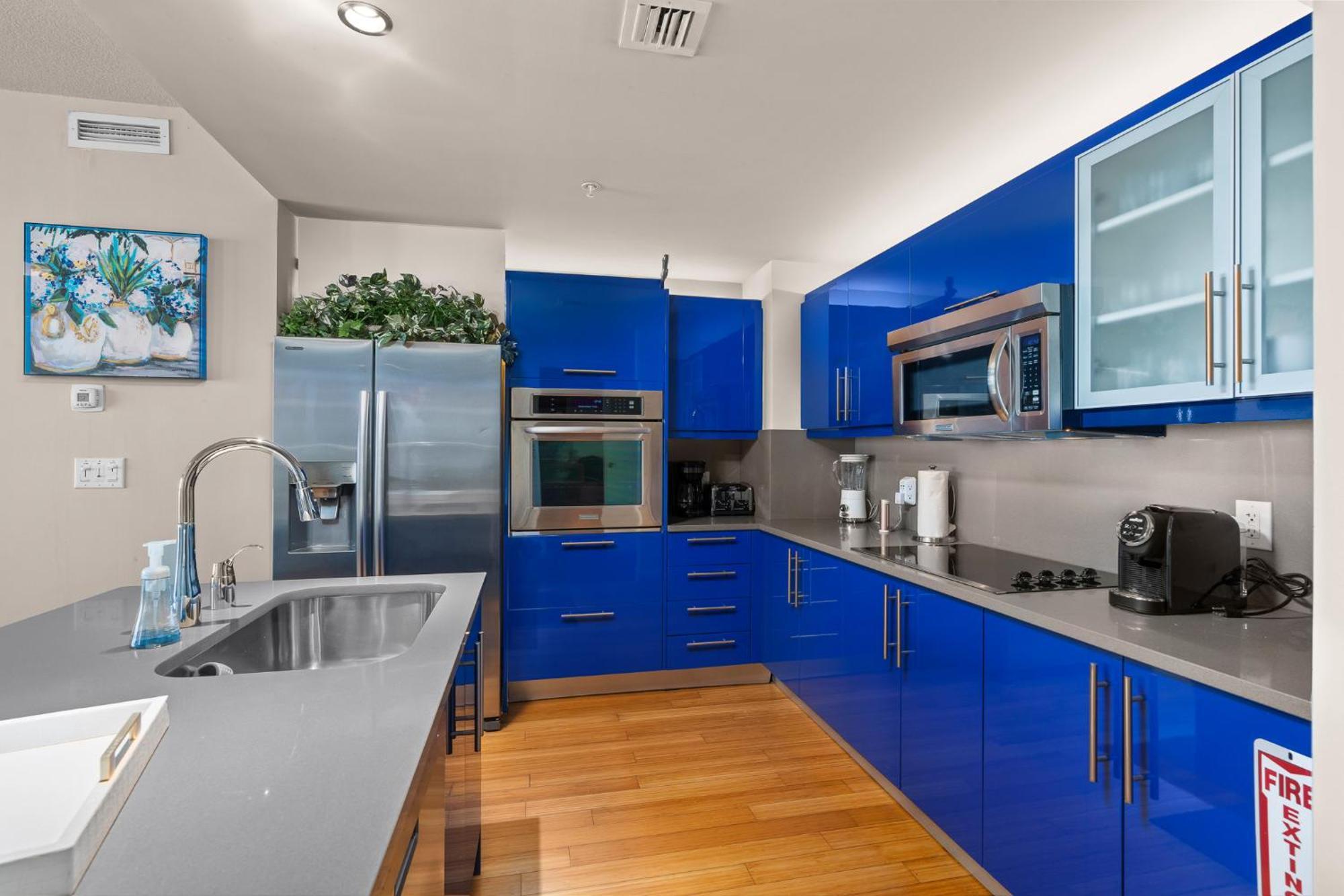 Apartment Last Min Deals! 2br W Resort, Birds Eye View Of It All, Professionally Designed Fort Lauderdale