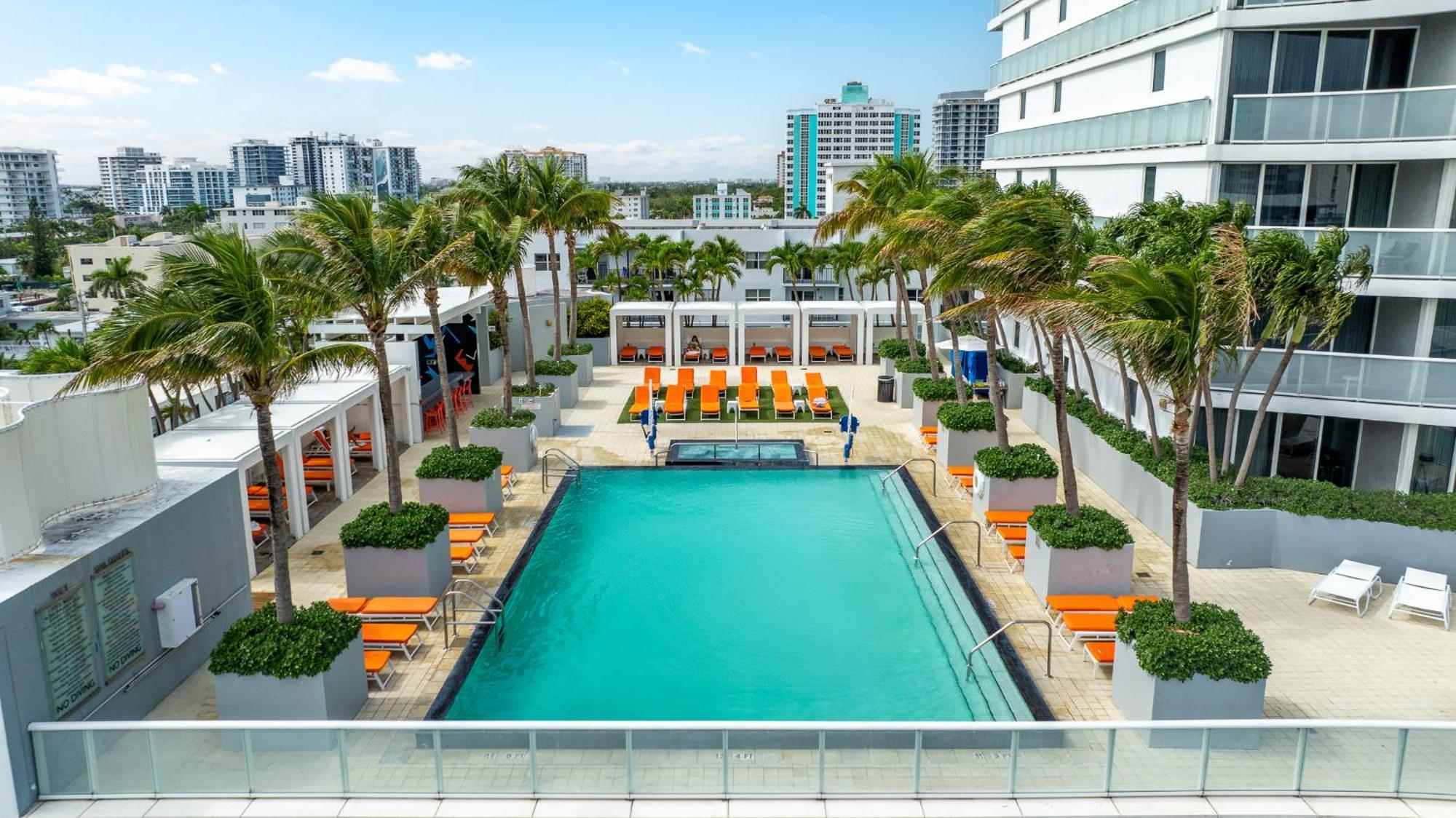 Luxury Well Stocked Se Corner 2br W Lauderdale W Great Ocean Views