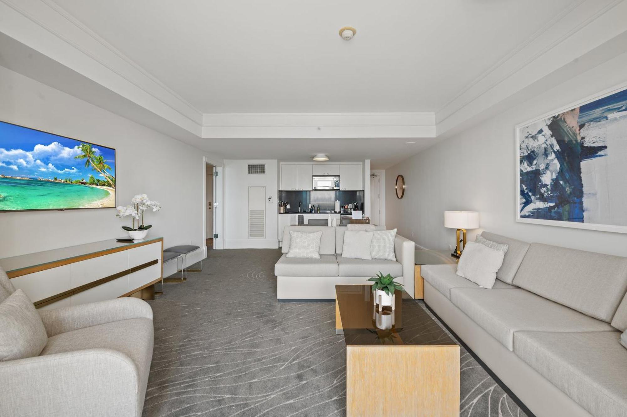 Beachfront Ritz-carlton Luxury 1br *