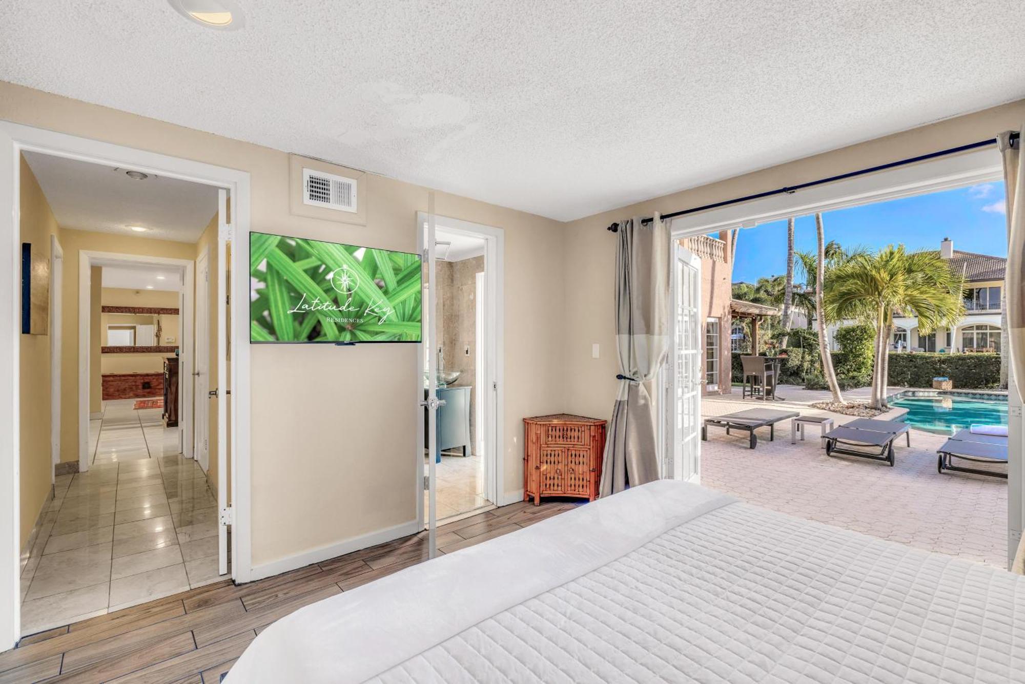 Walk To Waterfront Heated Pool Pelican Key Residences *