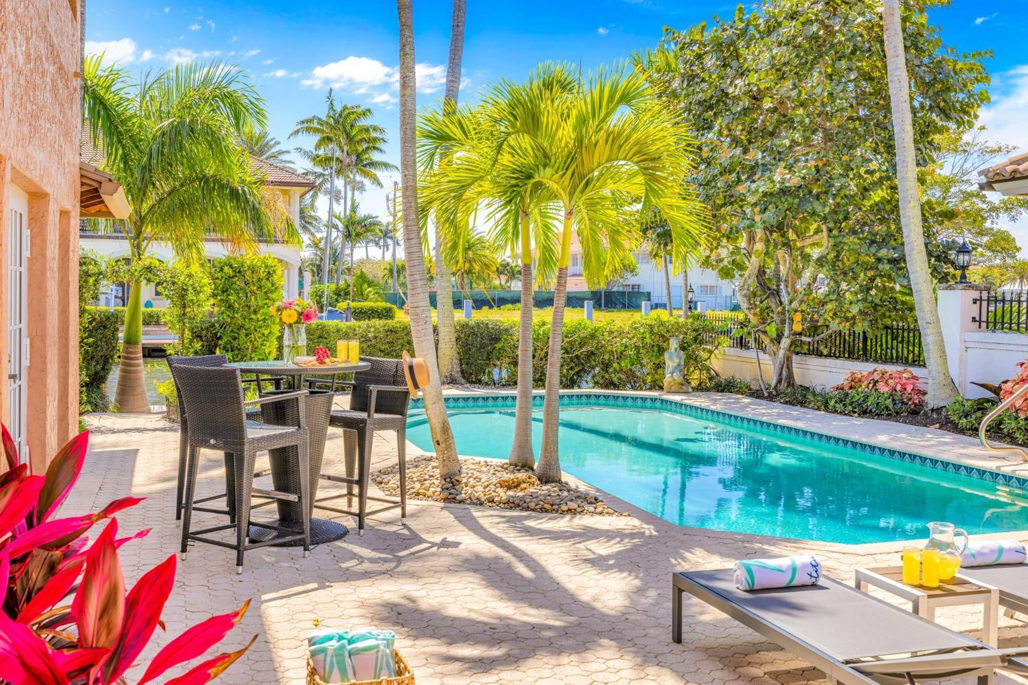 Walk To Waterfront Heated Pool Pelican Key Residences * Fort Lauderdale