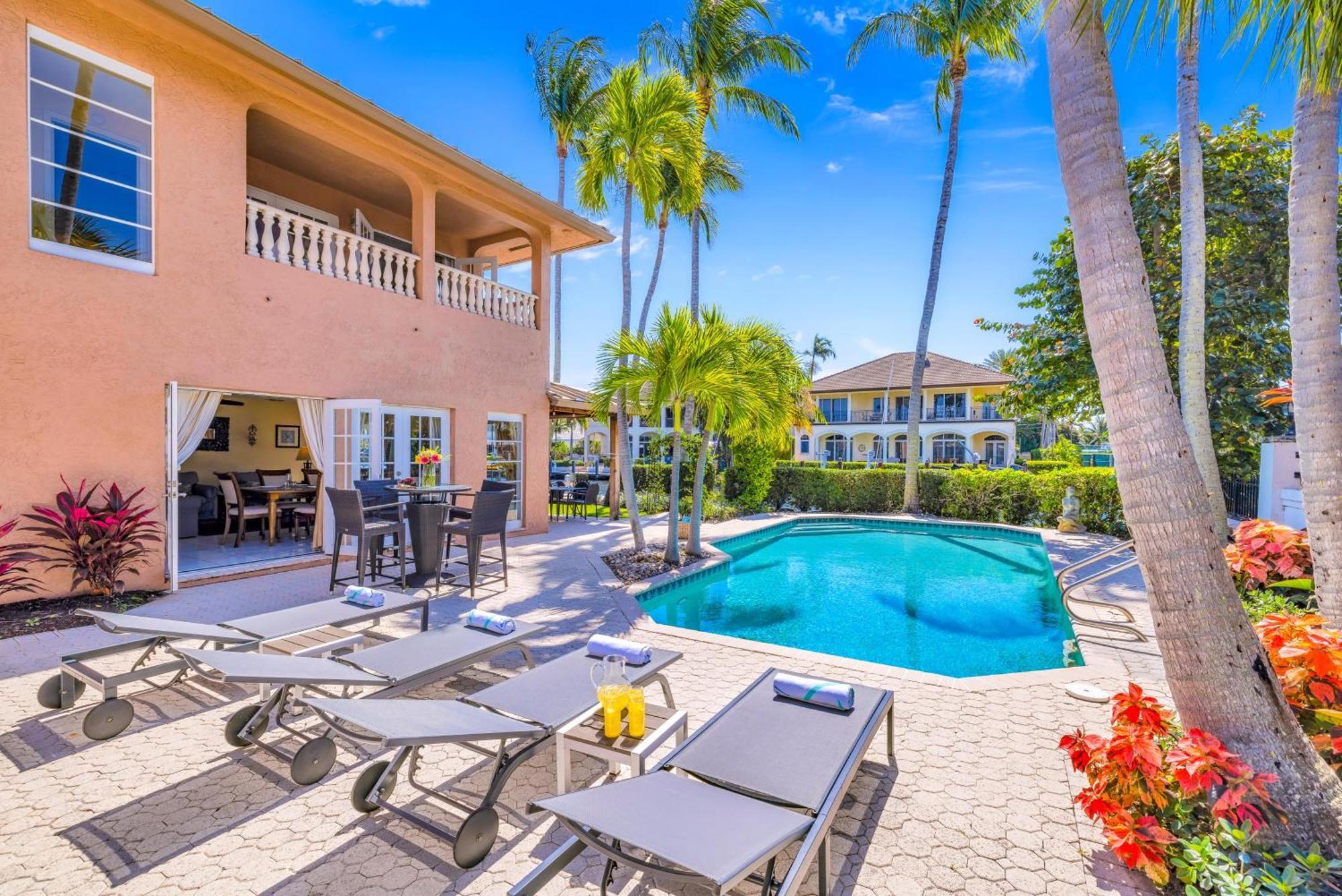 Walk To Waterfront Heated Pool Pelican Key Residences Holiday home Fort Lauderdale