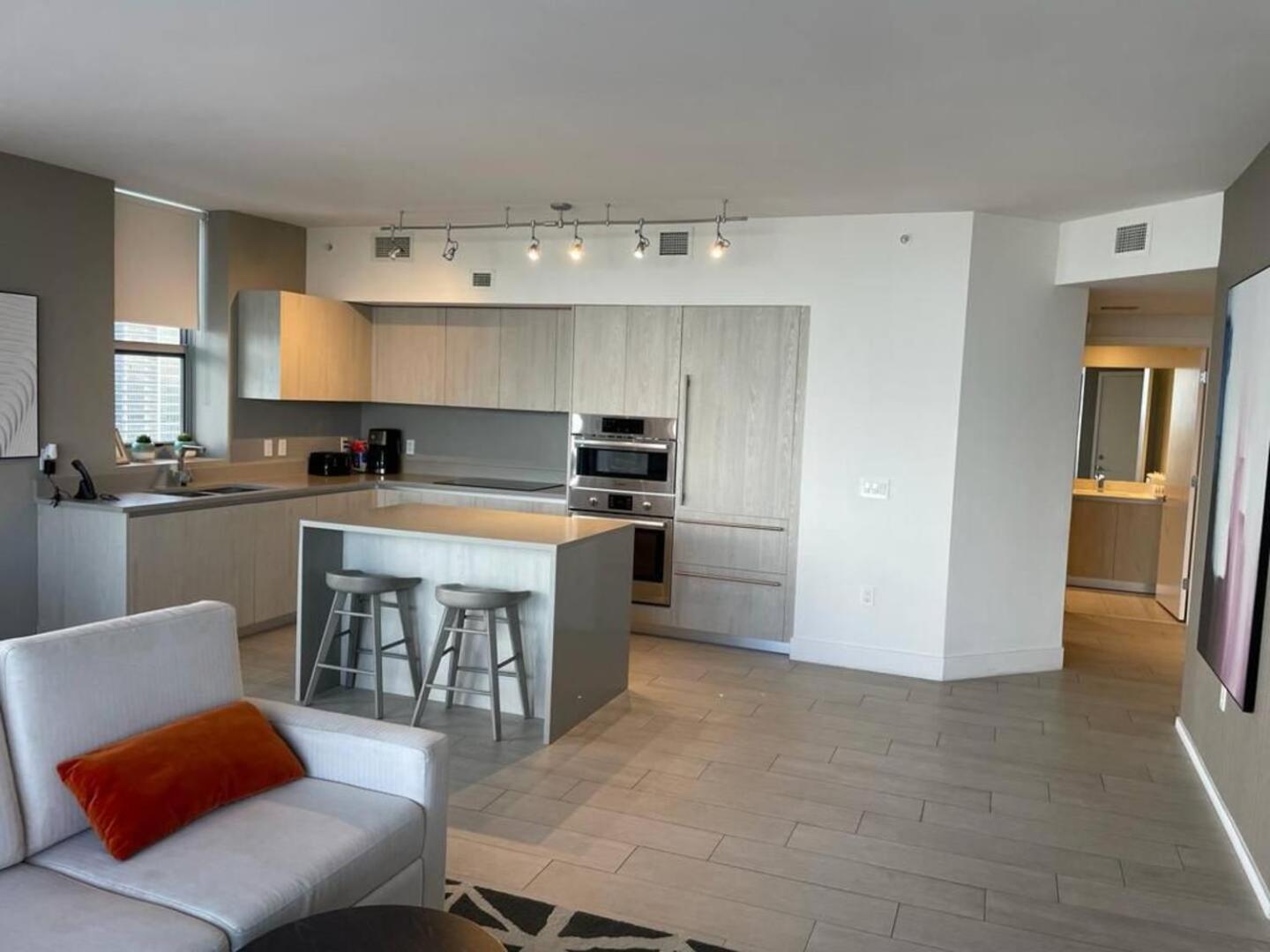 Amazing At H House *