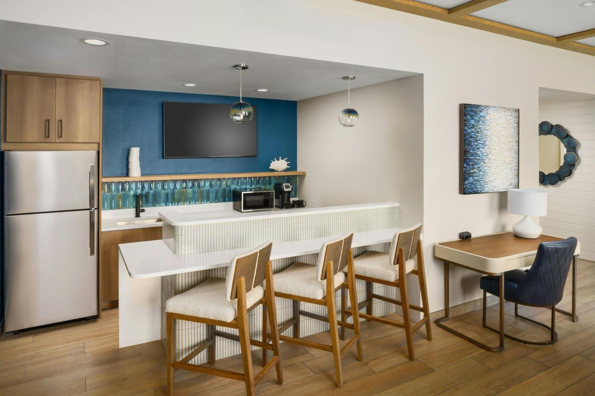 Courtyard By Marriott Oceanside Lauderdale Hotel