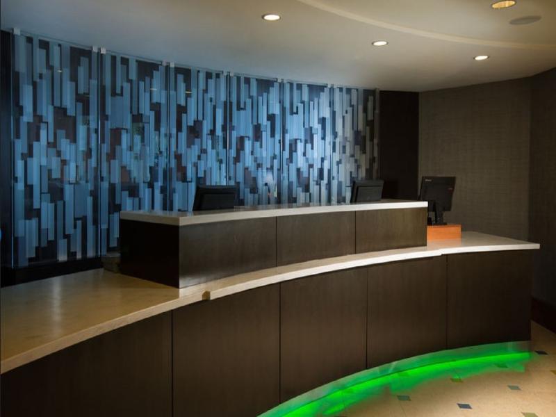 Courtyard By Marriott Lauderdale