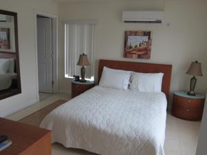 The Olas 'apart 3*