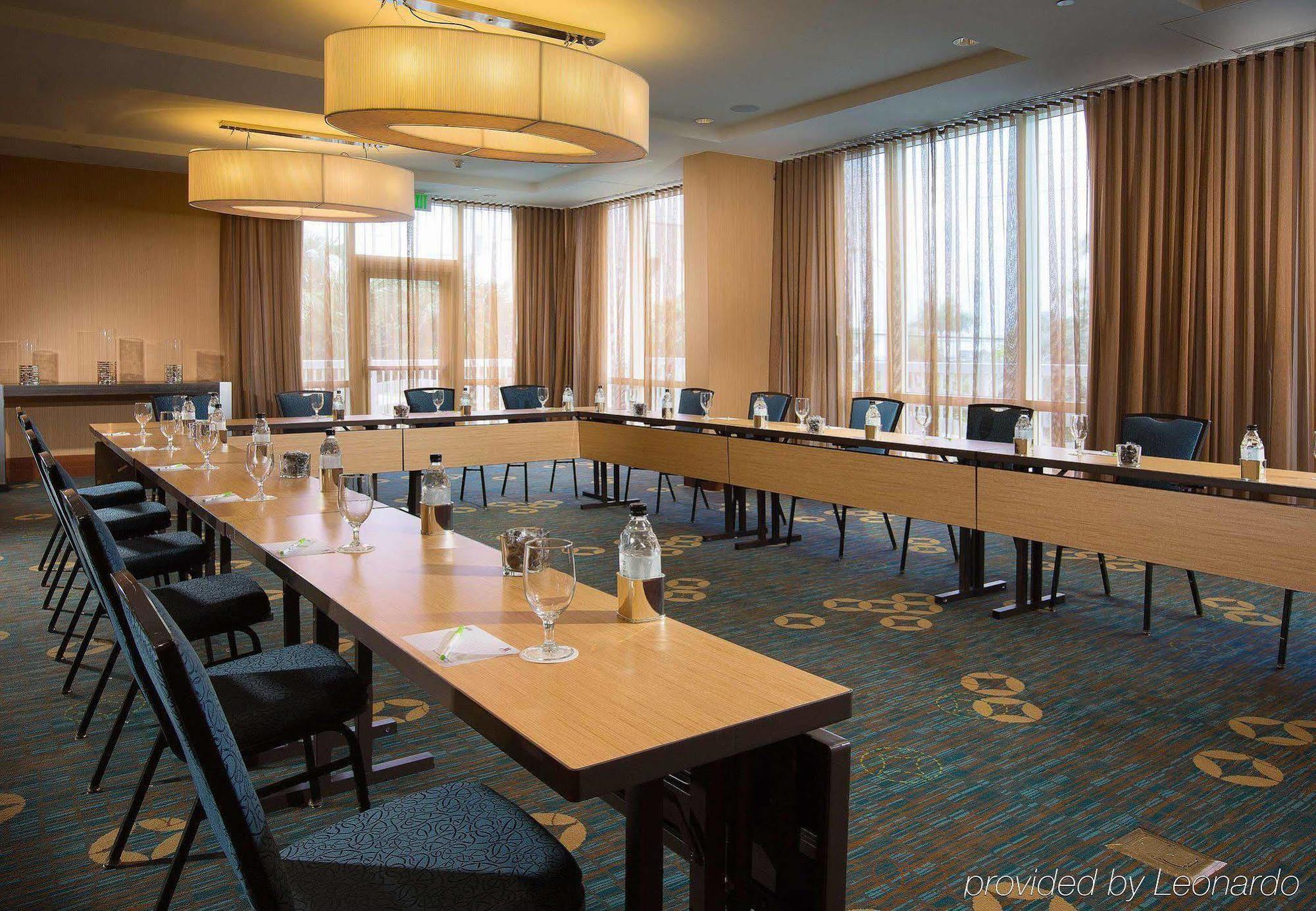 Courtyard By Marriott Lauderdale 3*