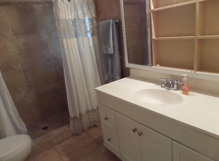 Bayview Crowns Apartamento