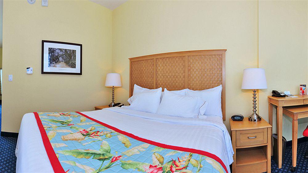 Courtyard By Marriott Lauderdale 3*