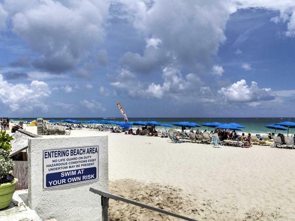 Oceanview Resort: Lauderdale Beachfront Corner * Fort Lauderdale