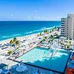 2 Bedroom Luxury Beach Apartment With Resort Amenities