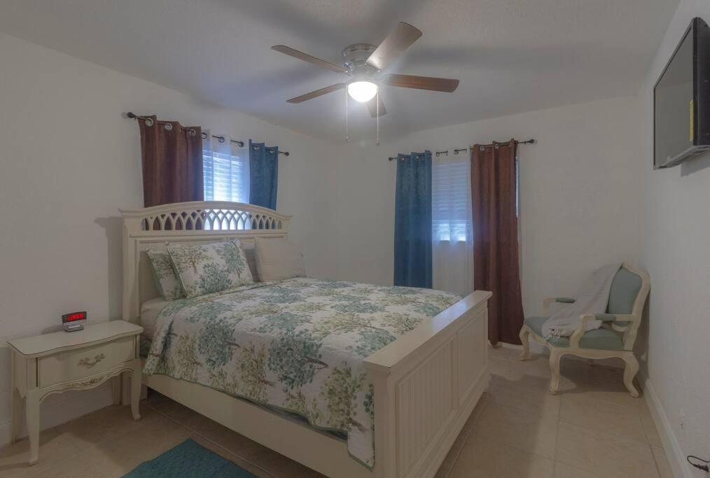 Economical2bed1bath Apartment Fort Lauderdale