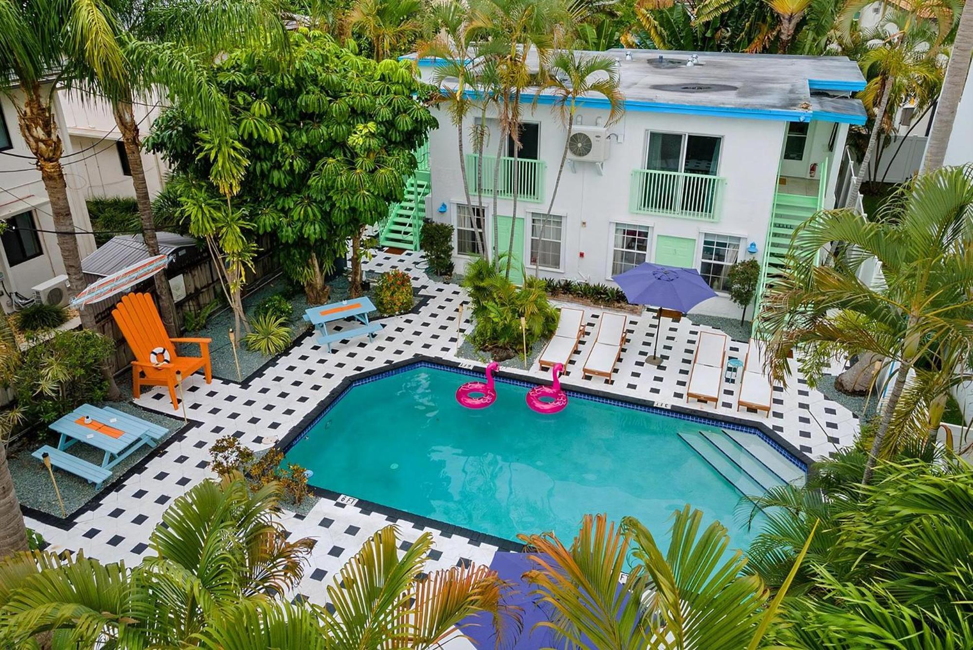 Olas Hotel 3*